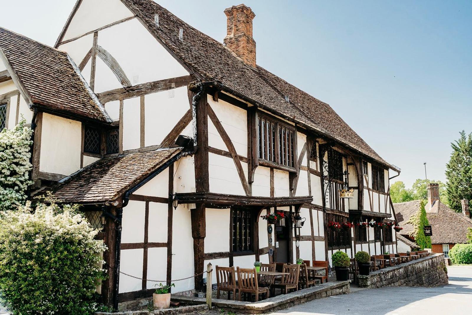 The Crown Inn Chiddingfold Eksteriør billede